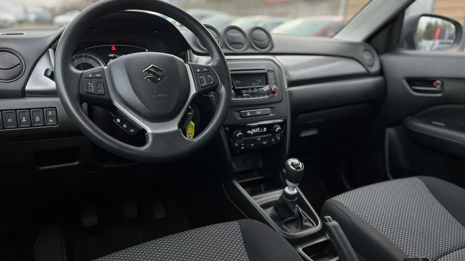 SUZUKI Vitara -