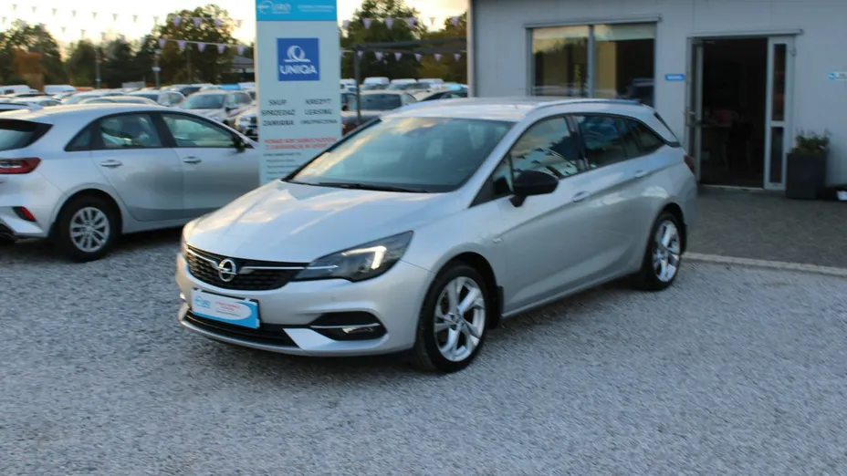 OPEL Astra -