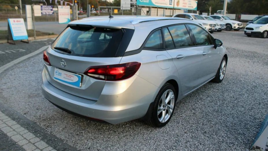 OPEL Astra -