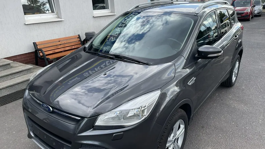 FORD Kuga -