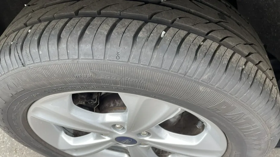 FORD Kuga -