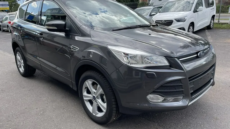 FORD Kuga -