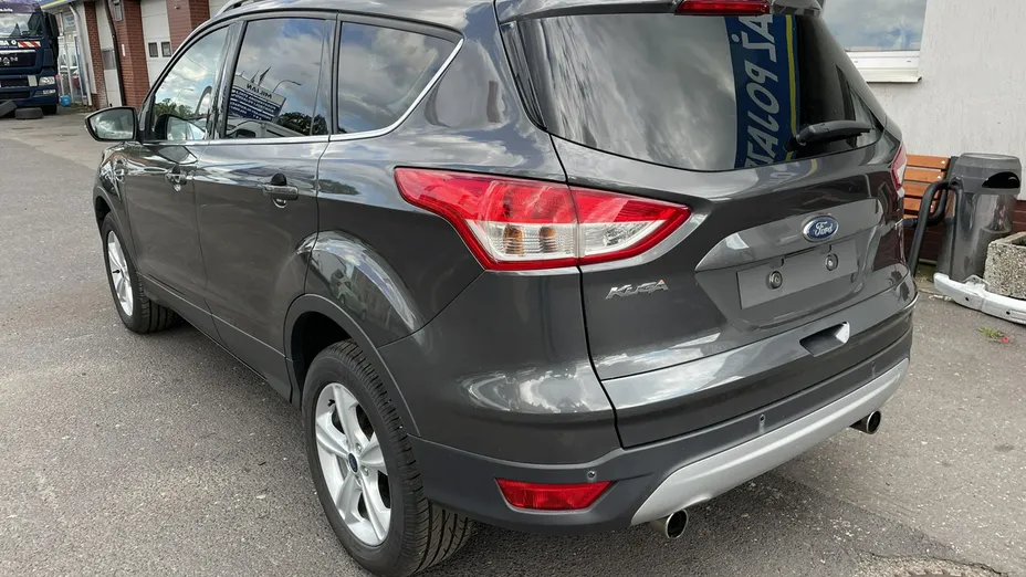 FORD Kuga -