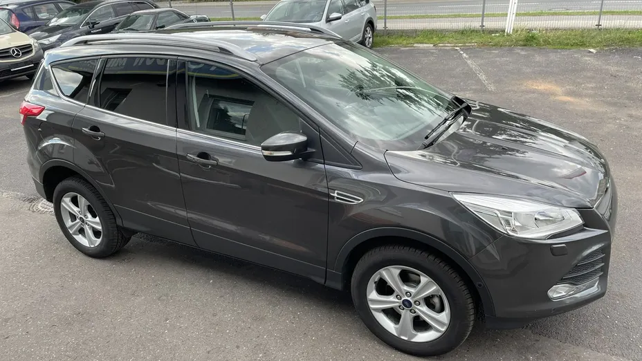 FORD Kuga -