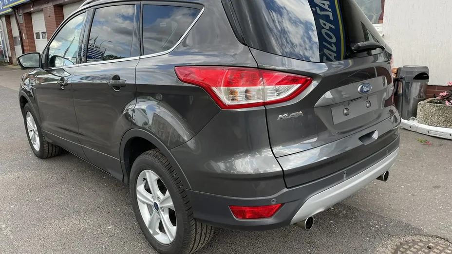 FORD Kuga -