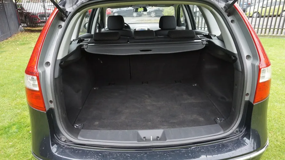 HYUNDAI i30 -