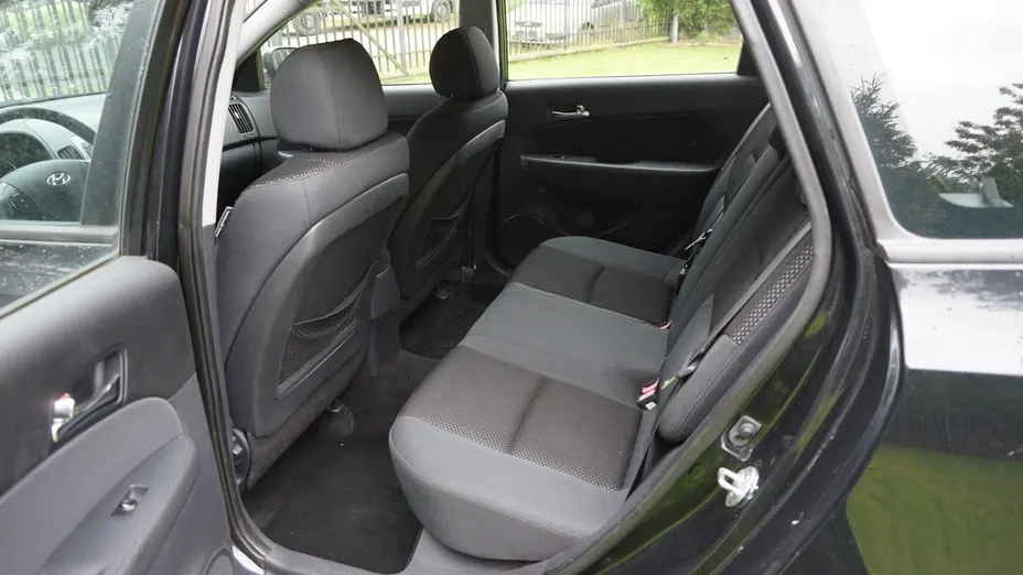 HYUNDAI i30 -