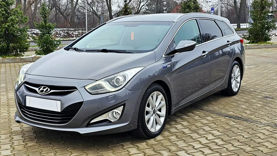 HYUNDAI i40 -