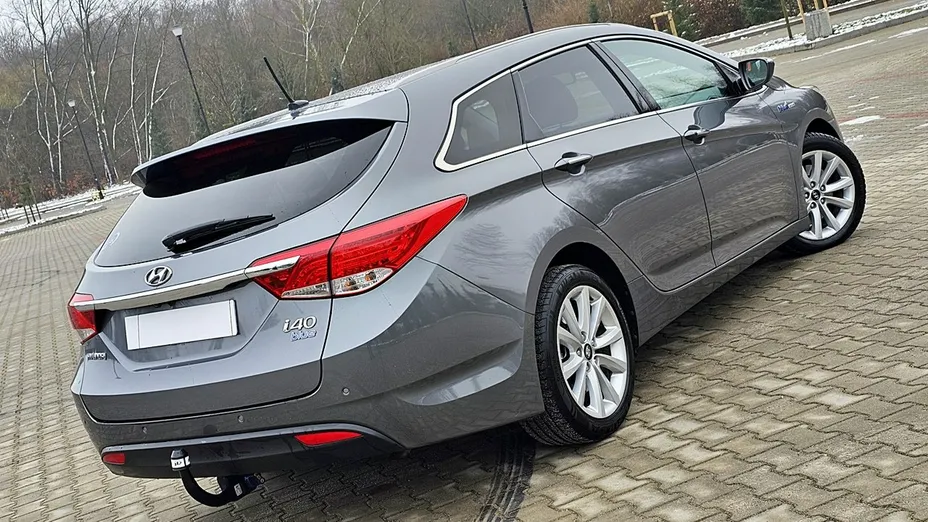 HYUNDAI i40 -