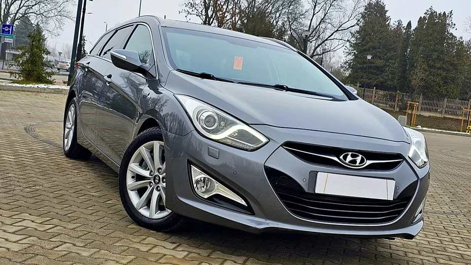 HYUNDAI i40 -