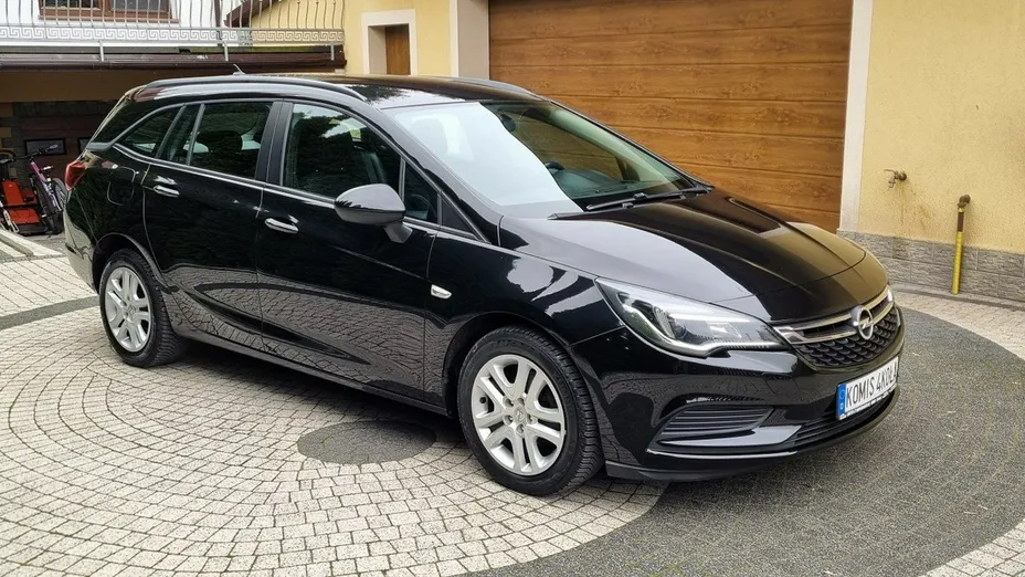 OPEL Astra -