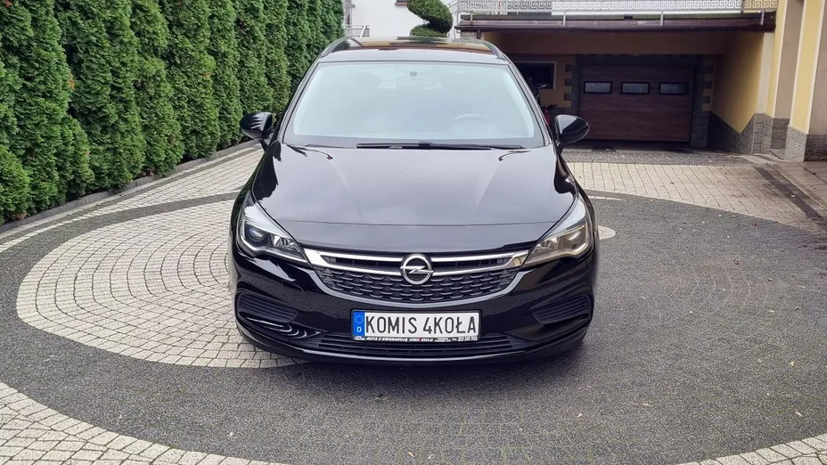 OPEL Astra -