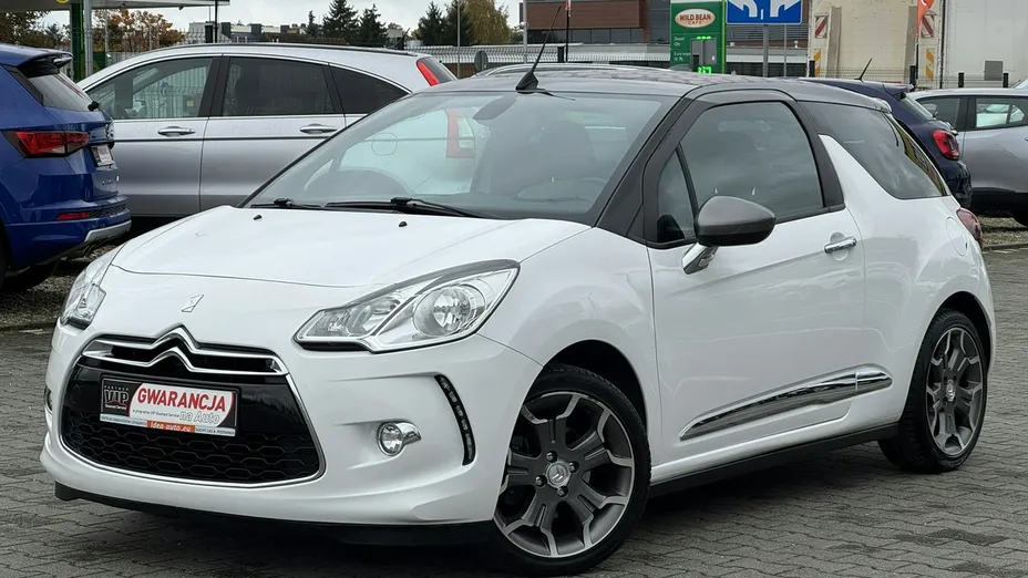 CITROEN DS3 -