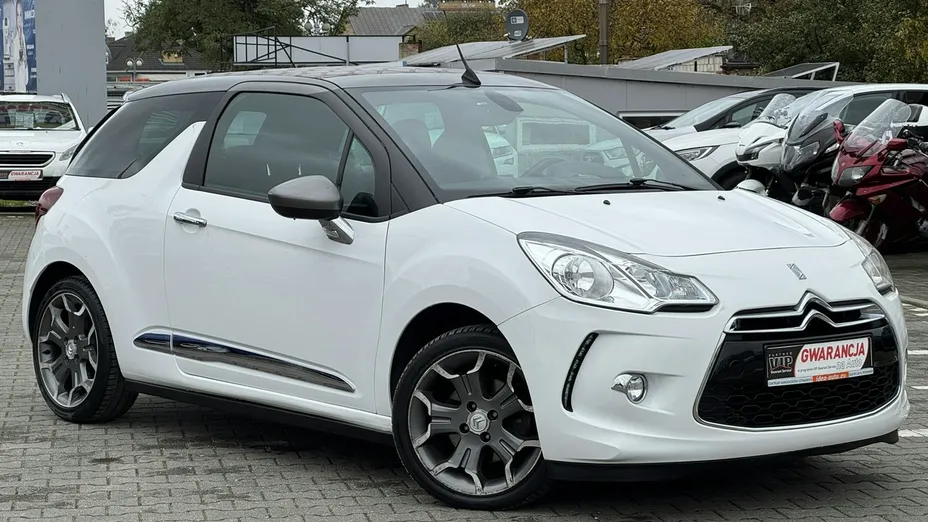 CITROEN DS3 -