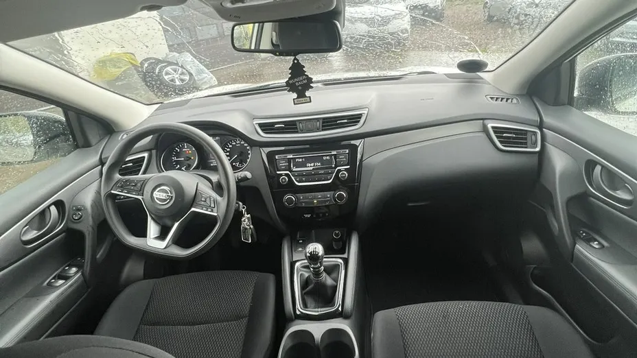 NISSAN Qashqai -