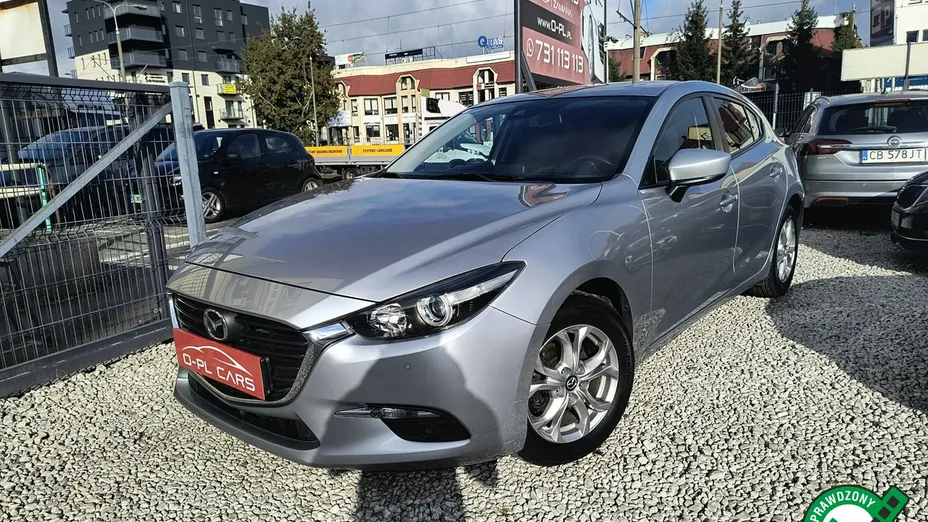 MAZDA 3 -