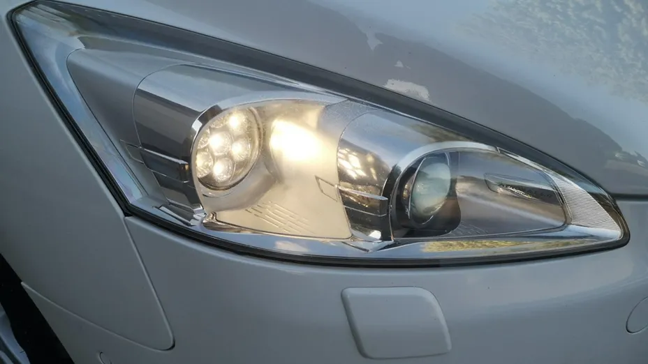 PEUGEOT 508 -