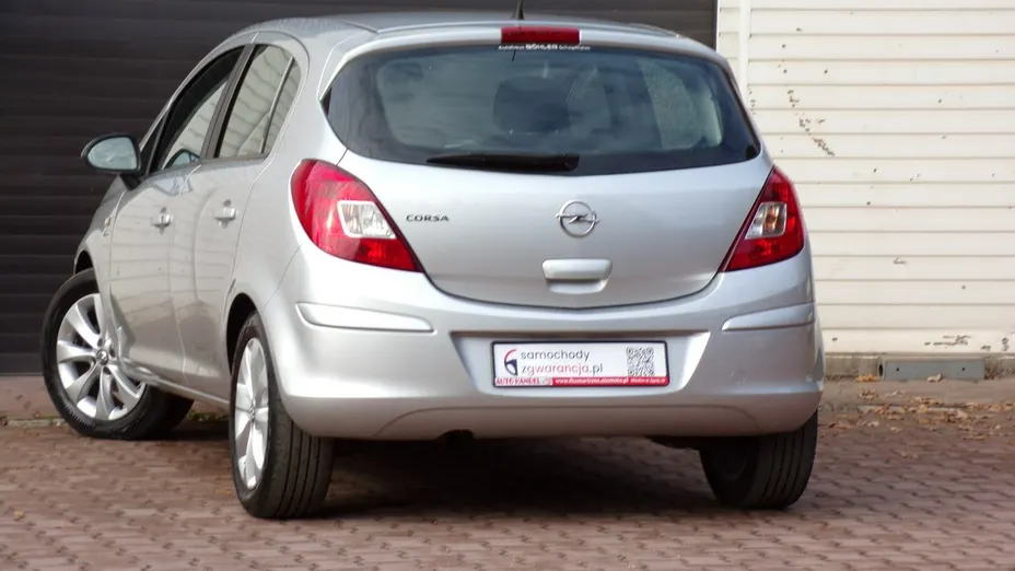 OPEL Corsa -