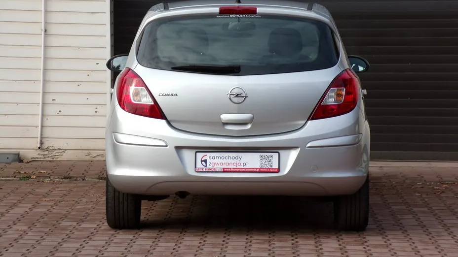 OPEL Corsa -