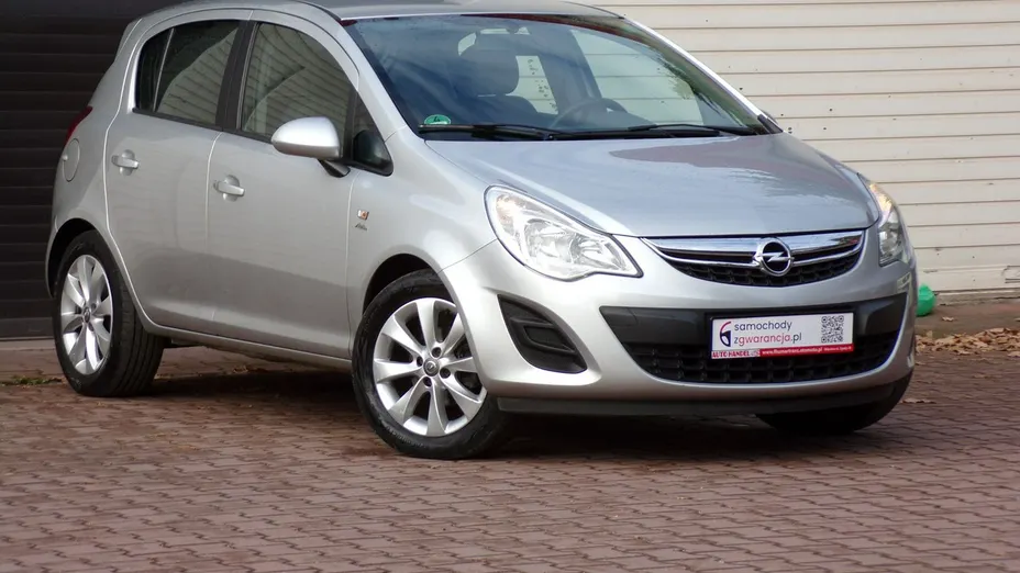 OPEL Corsa -