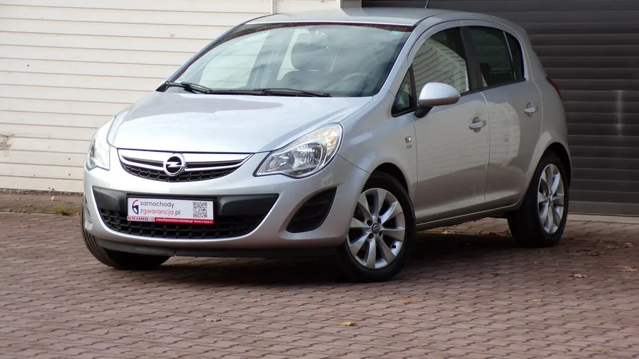 OPEL Corsa -