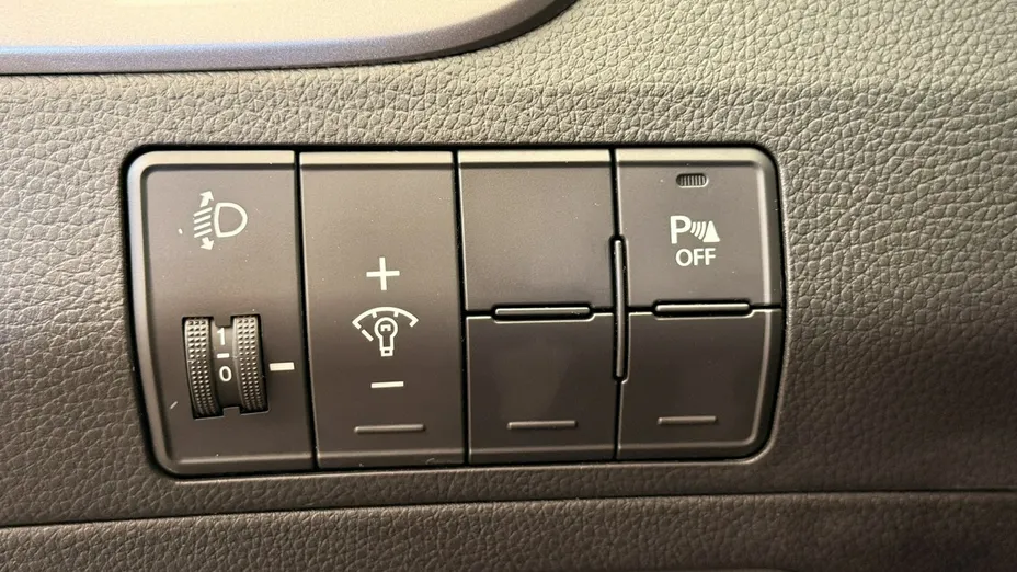 HYUNDAI i30 -