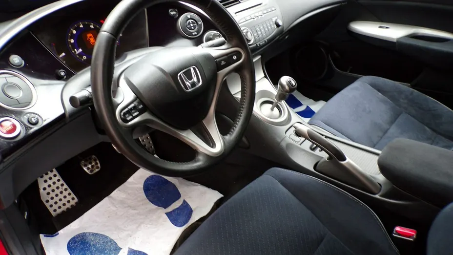 HONDA Civic -