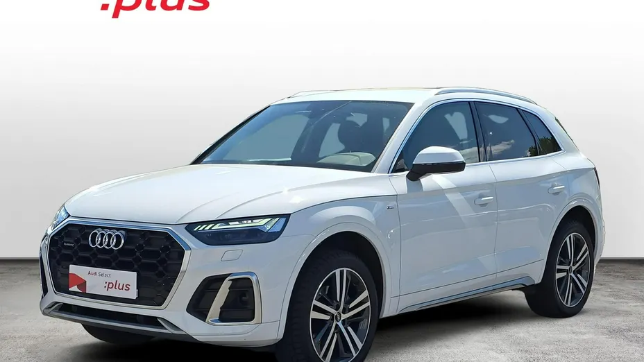 AUDI Q5 -