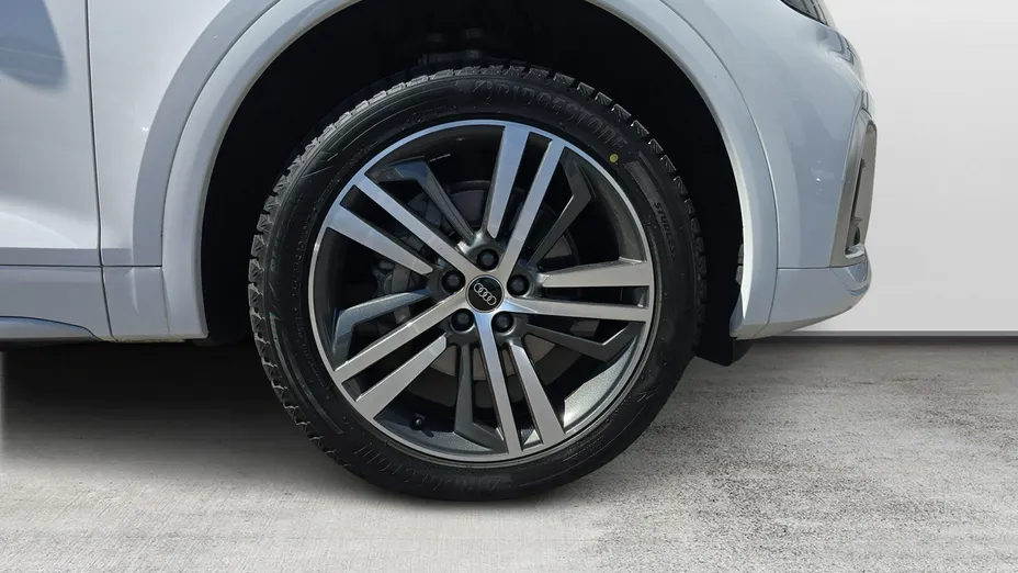AUDI Q5 -