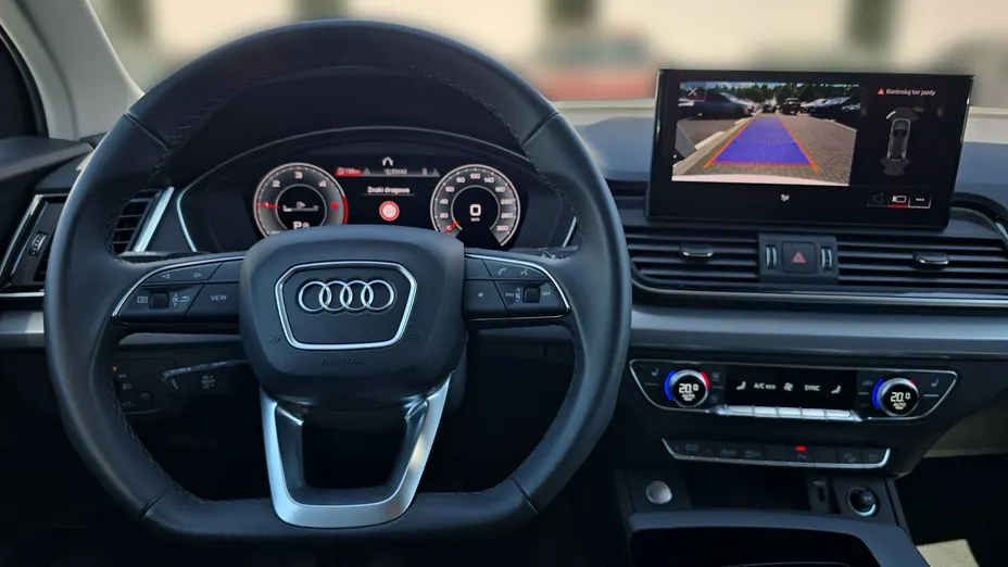 AUDI Q5 -