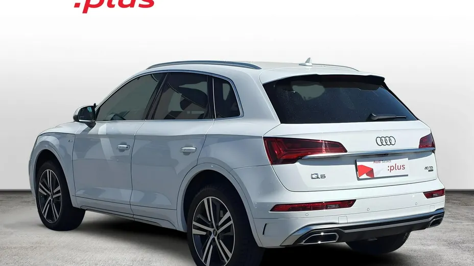 AUDI Q5 -