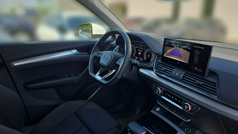 AUDI Q5 -