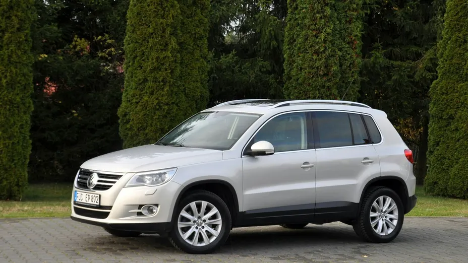 VOLKSWAGEN Tiguan -