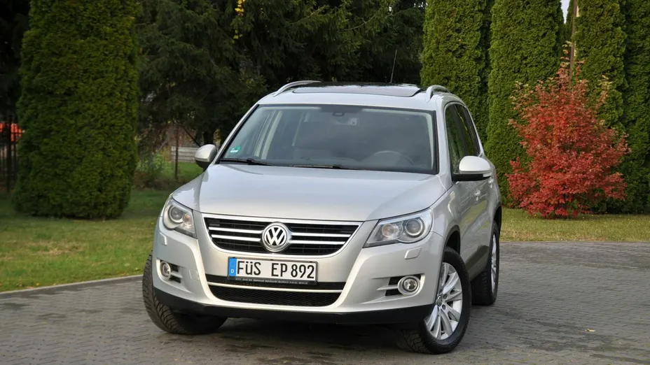 VOLKSWAGEN Tiguan -