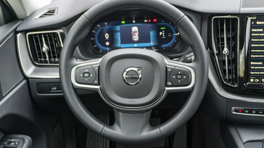 VOLVO XC60 -