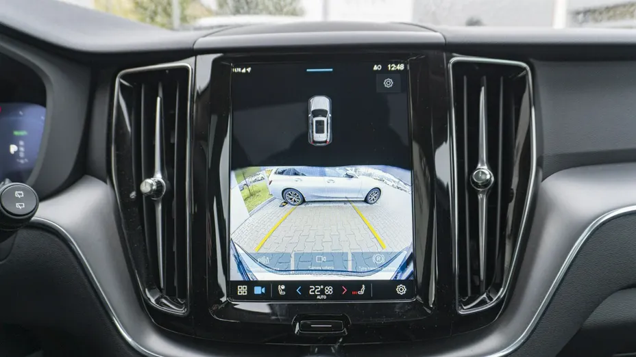 VOLVO XC60 -
