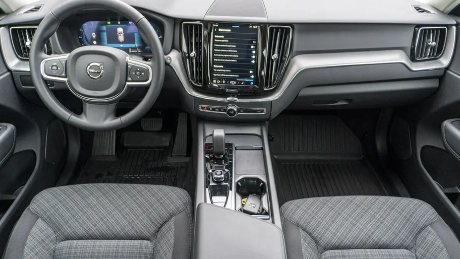 VOLVO XC60 -