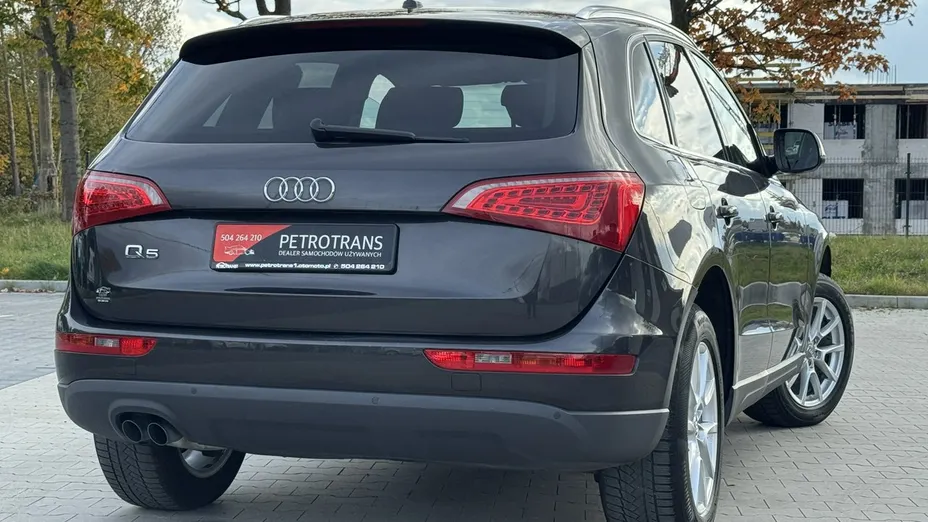 AUDI Q5 -