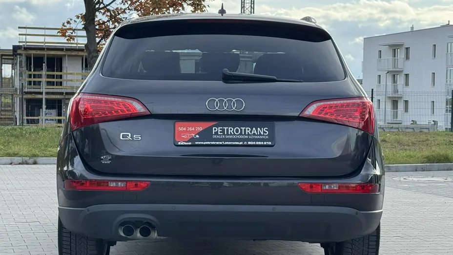 AUDI Q5 -