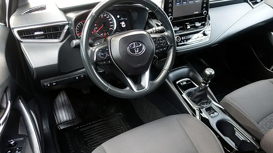 TOYOTA Corolla -
