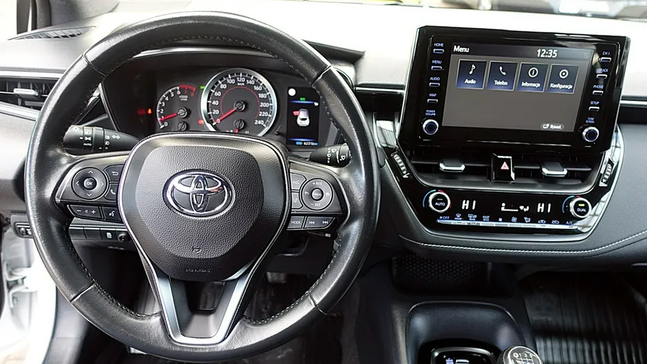 TOYOTA Corolla -