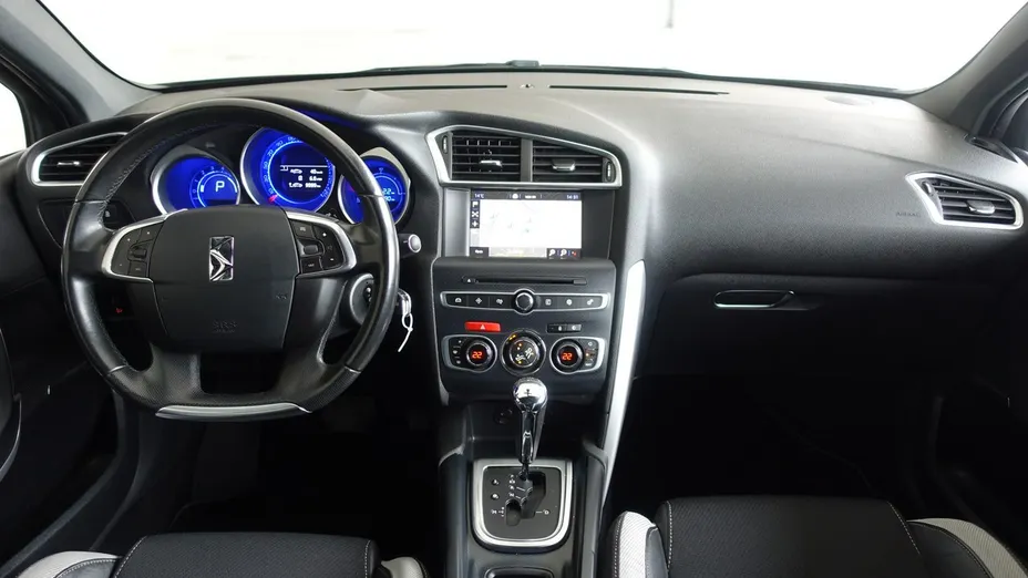 CITROEN DS4 -