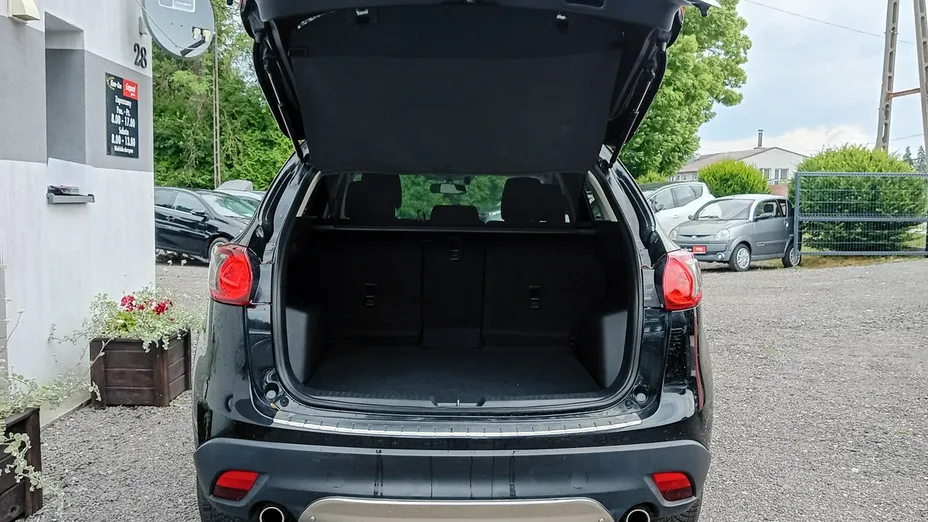 MAZDA CX-5 -