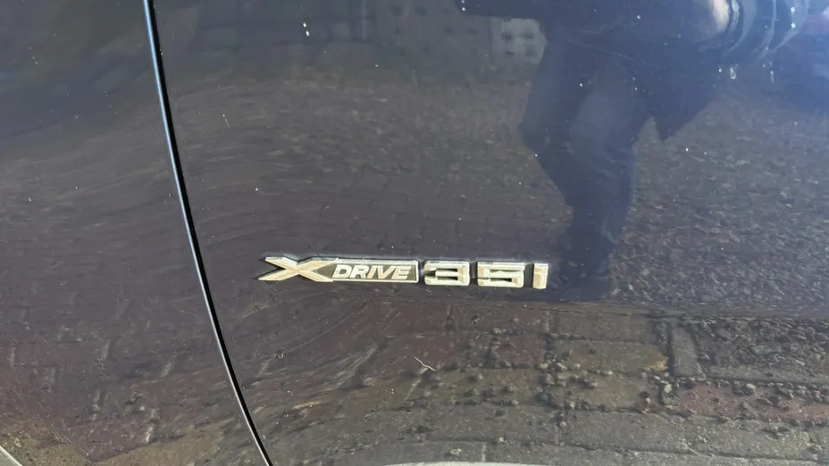 BMW X6 -