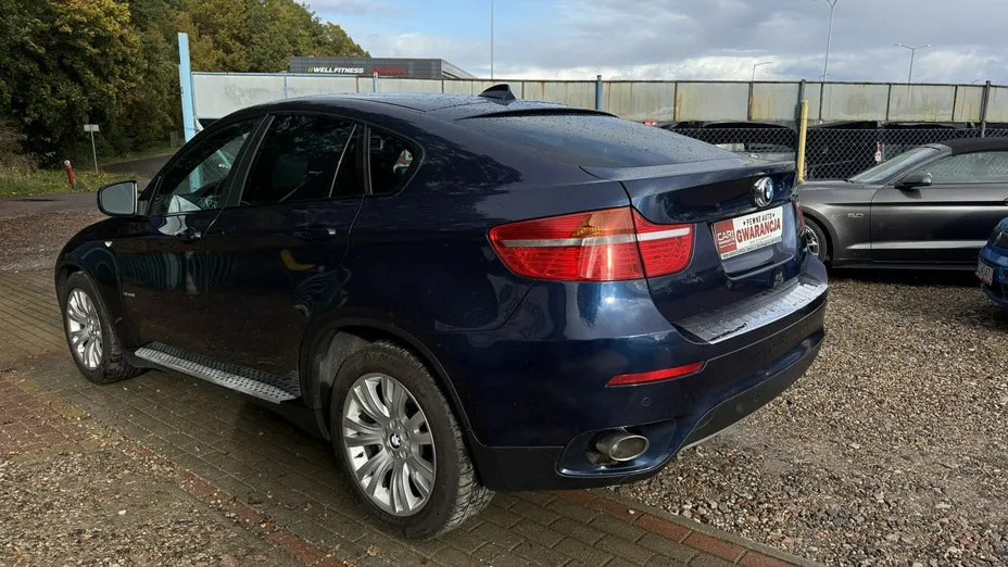 BMW X6 -