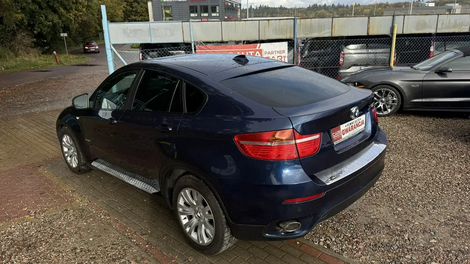 BMW X6 -