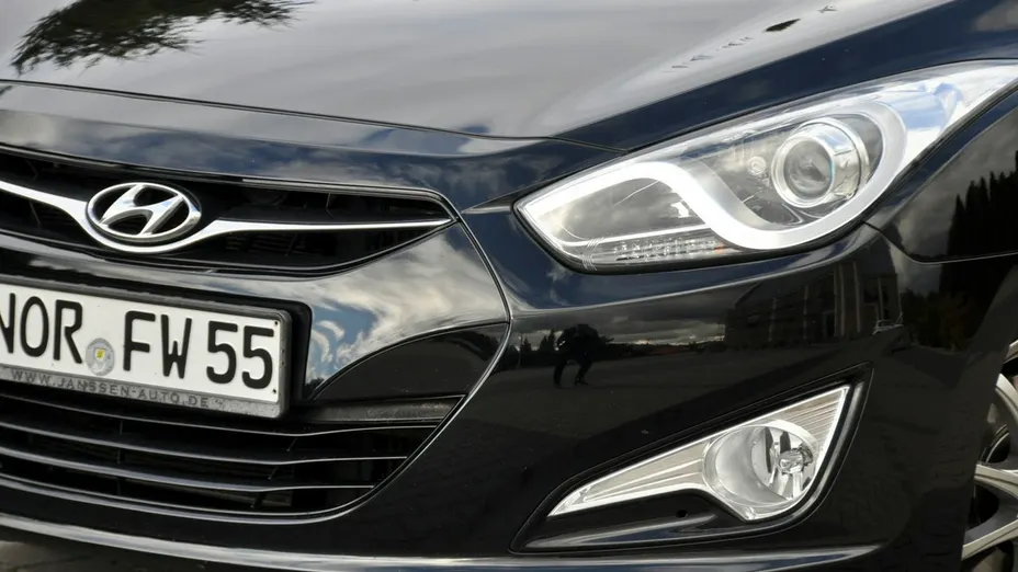HYUNDAI i40 -