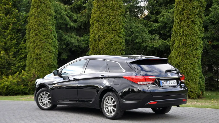 HYUNDAI i40 -