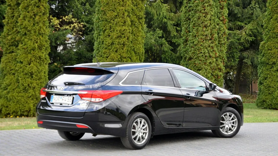 HYUNDAI i40 -