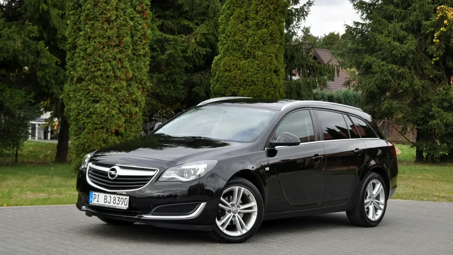 OPEL Insignia -
